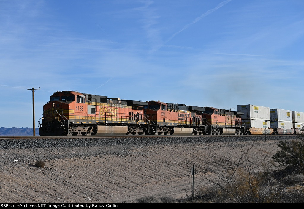 BNSF 5128 West